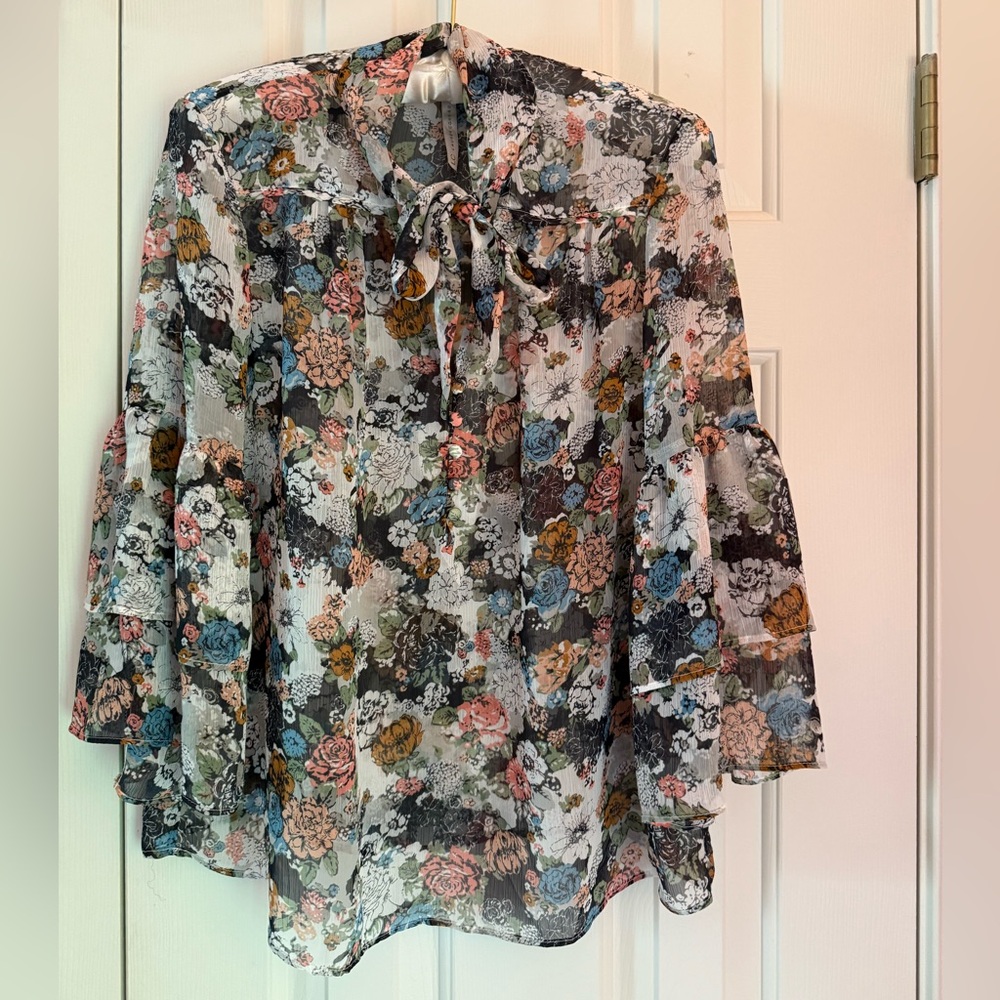 🦋Lauren Conrad Floral Sheer Top blue green peach rust gray off-white small EUC